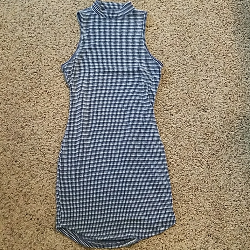 Blue striped knit collar dress